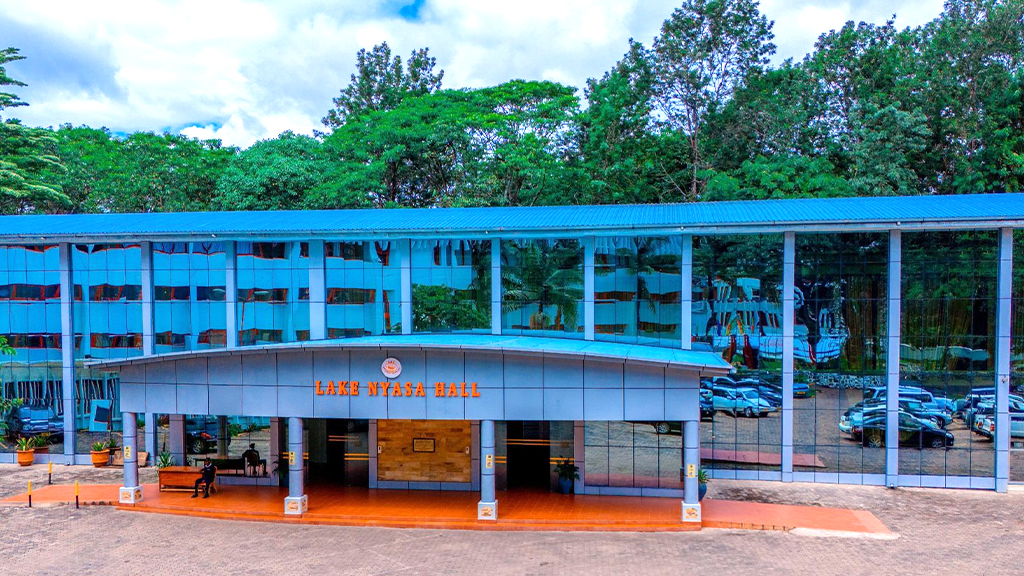 lake nyasa 1